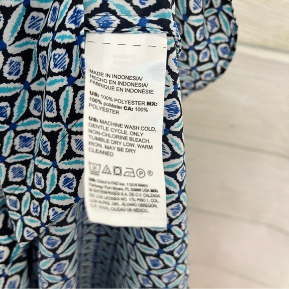 Chico’s Blue Geometric Print Button Front 3/4 Dolman Sleeve Blouse - Picture 9 of 9